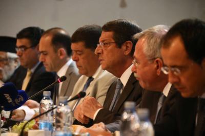 Ο Πρόεδρος της Δημοκρατίας κ. Νίκος Αναστασιάδης προεδρεύει ευρείας σύσκεψης με οργανωμένα σύνολα της ελεύθερης περιοχής Αμμοχώστου, στο πλαίσιο της εξαγγελίας έργων υποδομής και ανάπτυξης, Παραλίμνι 30 Ιουλίου 2015.