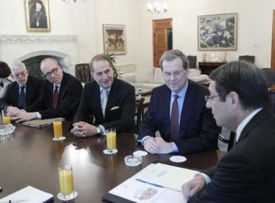 President discusses Cyprus issue, economy and terrorism with American Jewish Committee