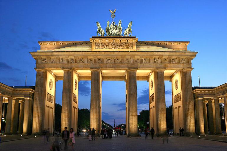 German parliament set to back talks on new Greek bailout