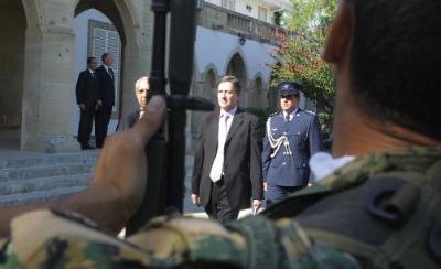 UK supports efforts for Cyprus solution