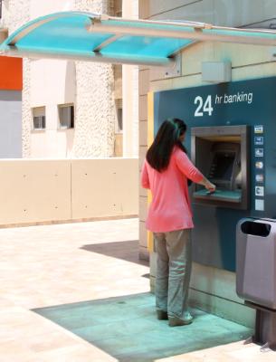 The dependence of Bank of Cyprus on ELA drops to 8.68 billion euro in July