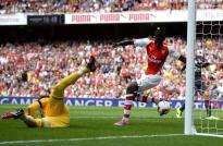 Lesson for Benfica as Sanogo hits four for Arsenal