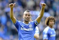 Cole and Eto’o leave Chelsea but veteran Schwarzer stays