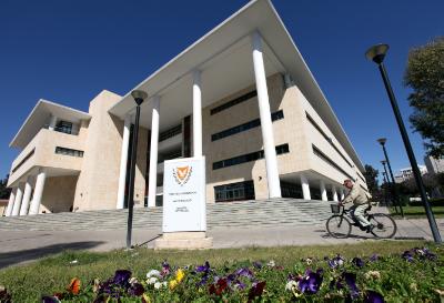 Cyprus Central Government Debt increases by €3.10 billion in 2013