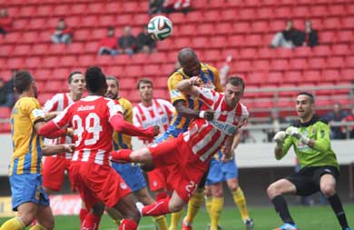 Olympiakos came from behind to capitalise on PAOK loss
