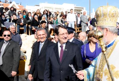 President: Turkish positions obstruct efforts for a Cyprus settlement