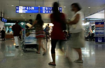 Less Cypriot residents traveled abroad in December