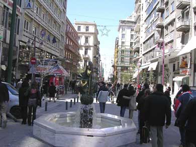 Protests in Greece against Sunday store opening