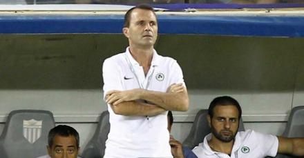Omonia fire their manager