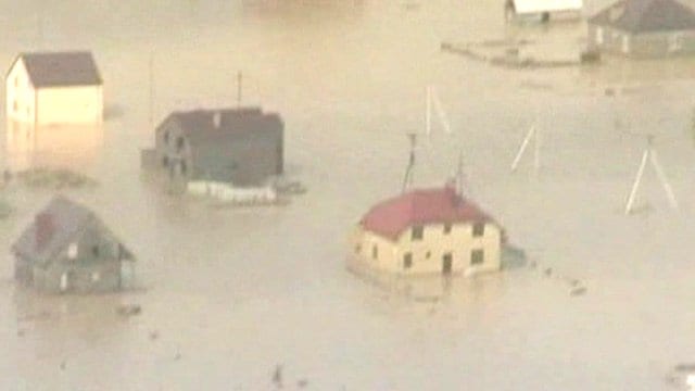 Russian floods kill more than 100 people