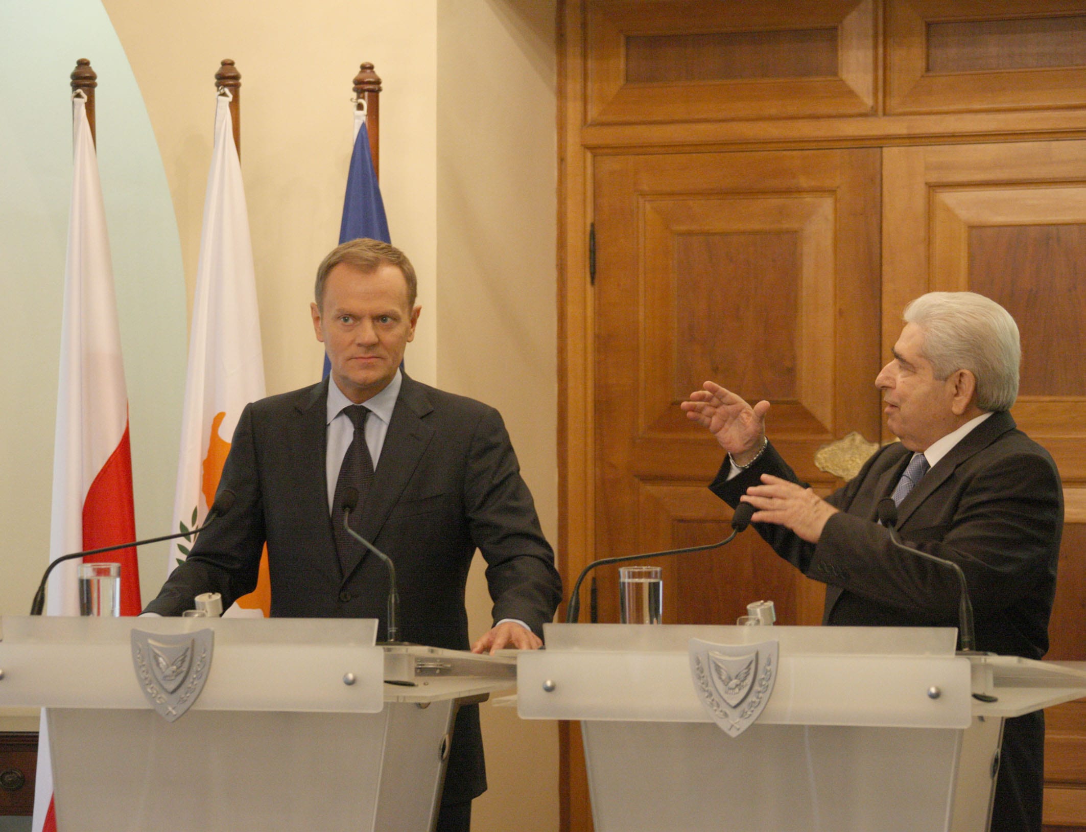 The EU must not accept any threats against the Cyprus