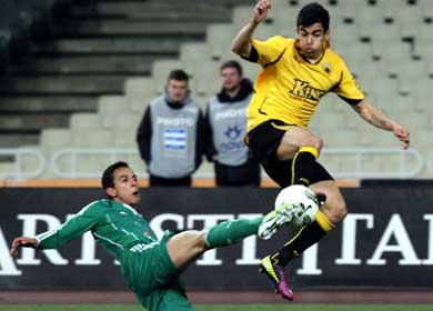 Olympiakos clear favourites in Greece