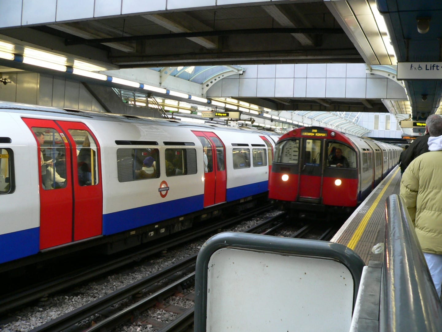 Piccadilly Line disruption