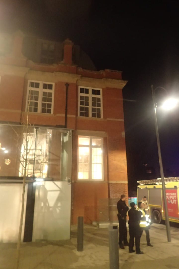 Fire at multiple-use building – Islington