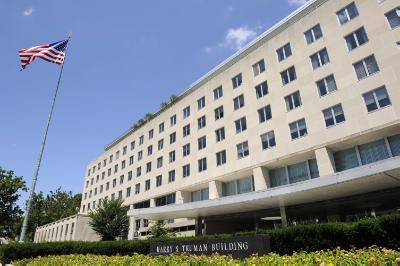 epa03806692 General view of the exterior of the US State Department, where it was  announced the resumption of peace talks between Israel and the Palestinian Authority, to be headed by former American Ambassador to Israel Martin Indyk, at the State Department, in Washington, DC, USA, 29 July 2013. US Secretary of State John Kerry will be meeting with Israeli Justice Minister Tzipi Livni and Palestinian Chief Negotiator Saeb Erekat in an attempt to lay the ground work for progress in the Middle East.  EPA/MIKE THEILER