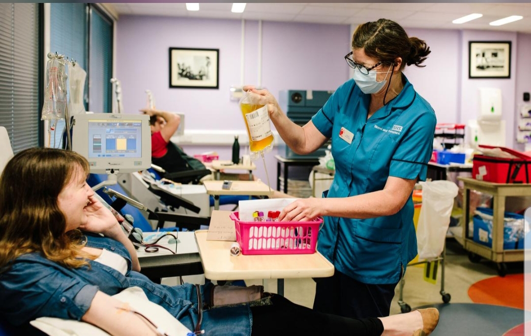 UK hospital COVID-19 death toll rises 360 to 21,092