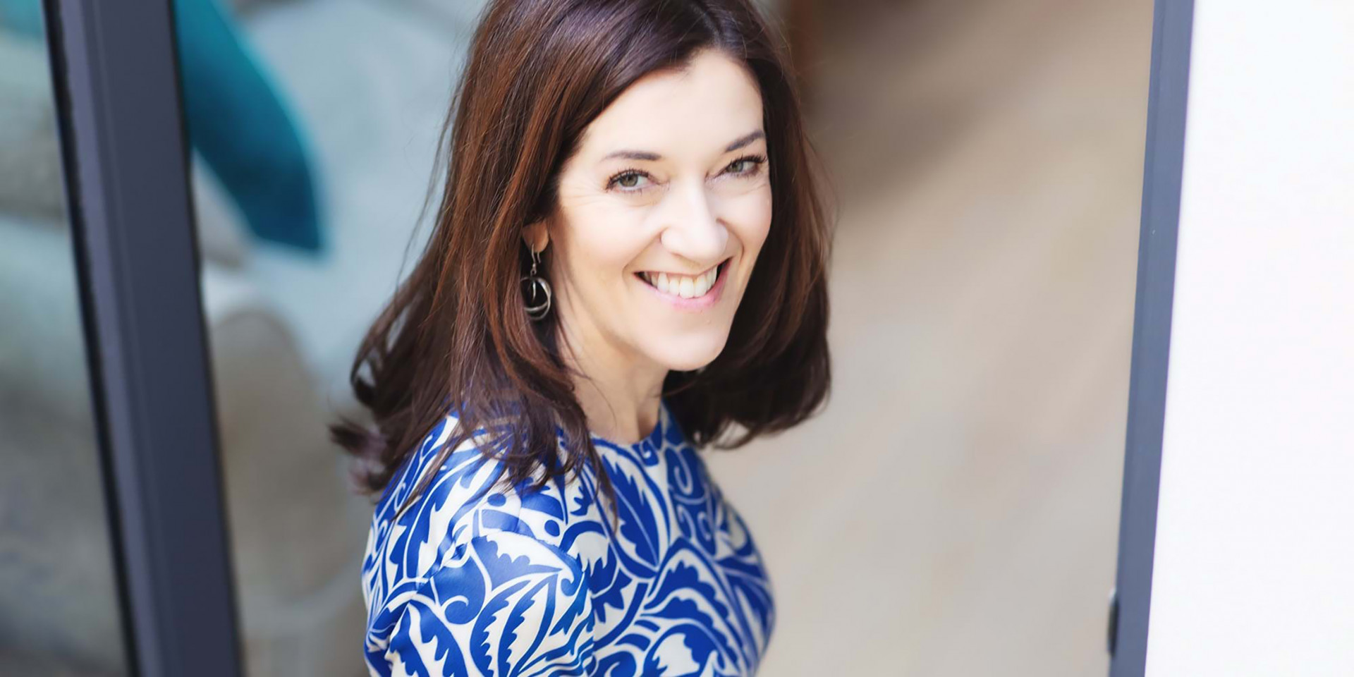Greece gives novelist Victoria Hislop honorary Greek citizenship