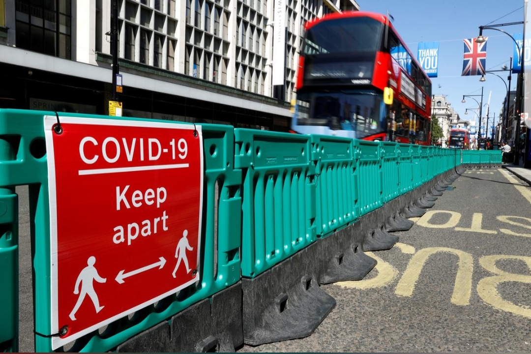 England risks COVID-19 resurgence by ending lockdown too soon, scientific advisers say