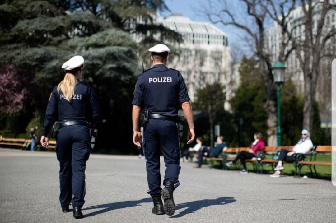 Police defend decision to fine man after ‘provocative’ fart