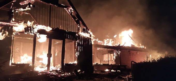 Fire at disused golf club – Edgware