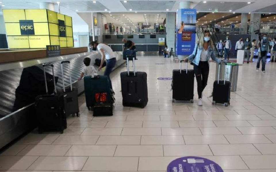 Cyprus introduces Covid-19 testing on Greek arrivals amid spike