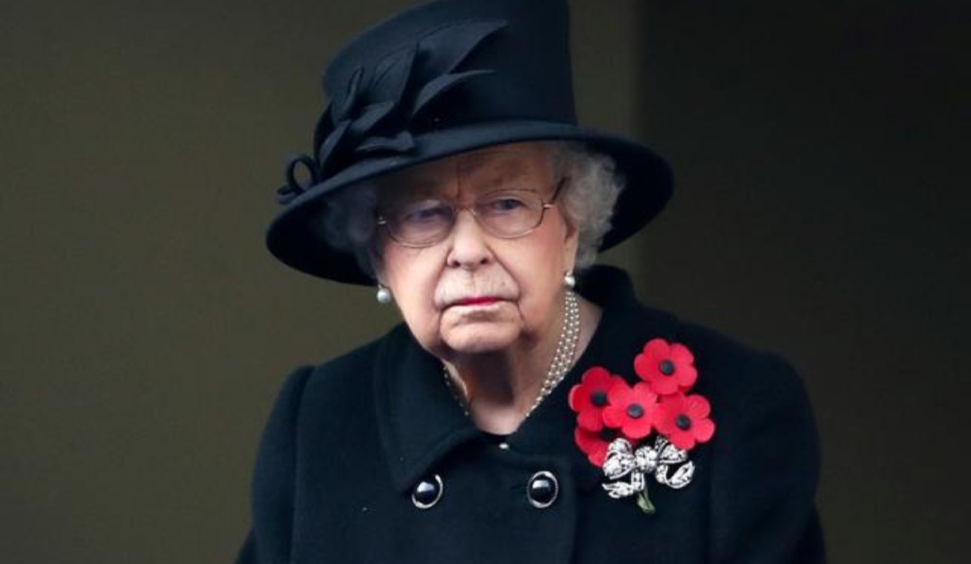 At scaled-back service, Queen leads Remembrance Sunday