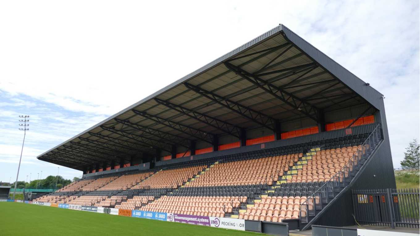 The Bees ended the 2020-21 campaign with a win over the champions, as they beat Sutton United 2-0 at the Hive London in front of their fans.