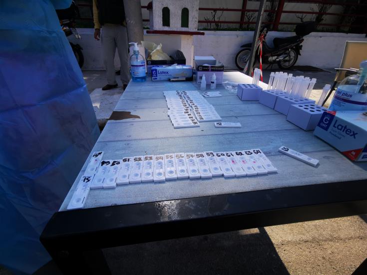 Ηead of contact tracing unit in Cyprus says unlikely to see drop in COVID cases the next weeks