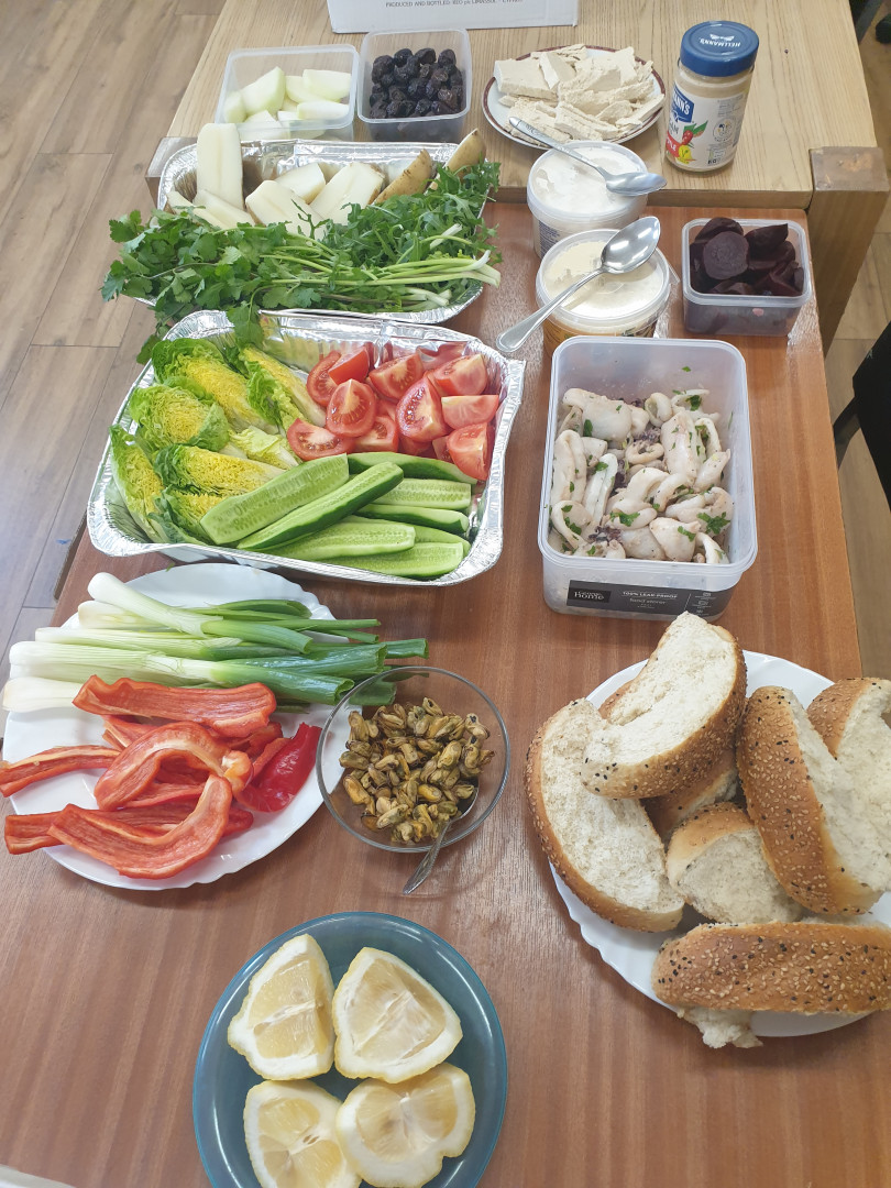 Parikiaki holds their Clean Monday meal in memory of Neophytos Nicolaou who recently passed away.