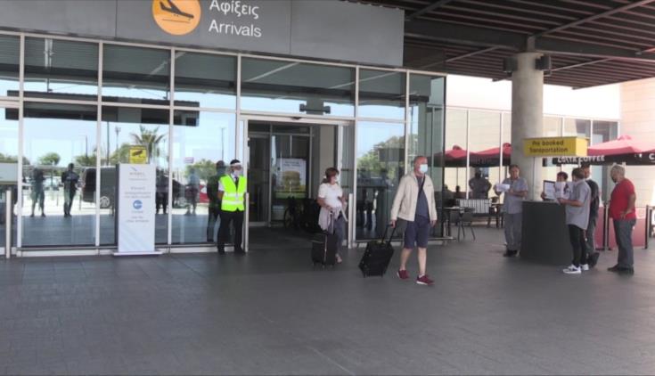 Residents of Cyprus travelling abroad, down 92.7% in February