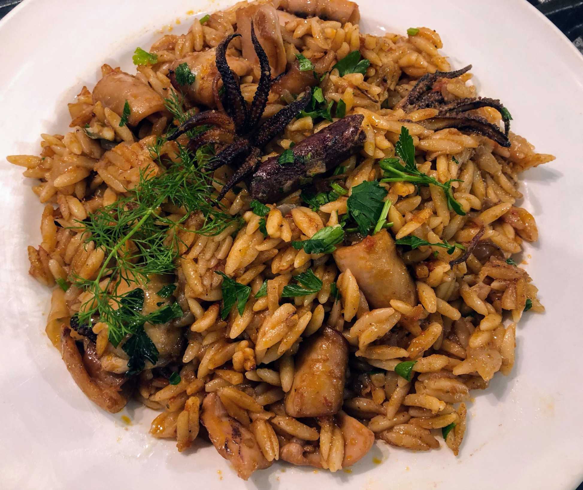 Cooking with our UK Cypriot Celebrity TV Chef Loulla Astin Kalamarakia Yiovetsi / Baked Rice Pasta with Baby Squid