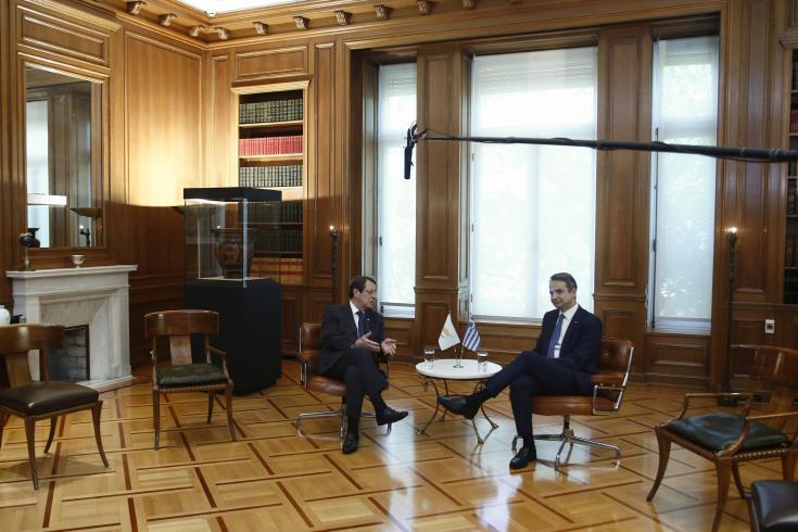 President Anastasiades to consult with Greek Premier ahead of Cyprus Geneva meeting