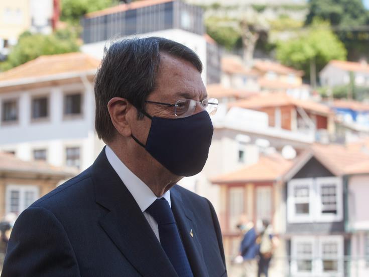 President Anastasiades acknowledges inconvenience caused at Cyprus rapid test areas, promises changes