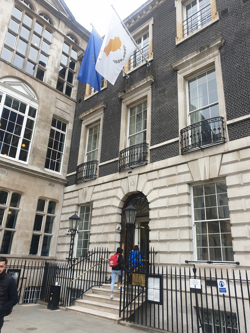 Cyprus voting in London