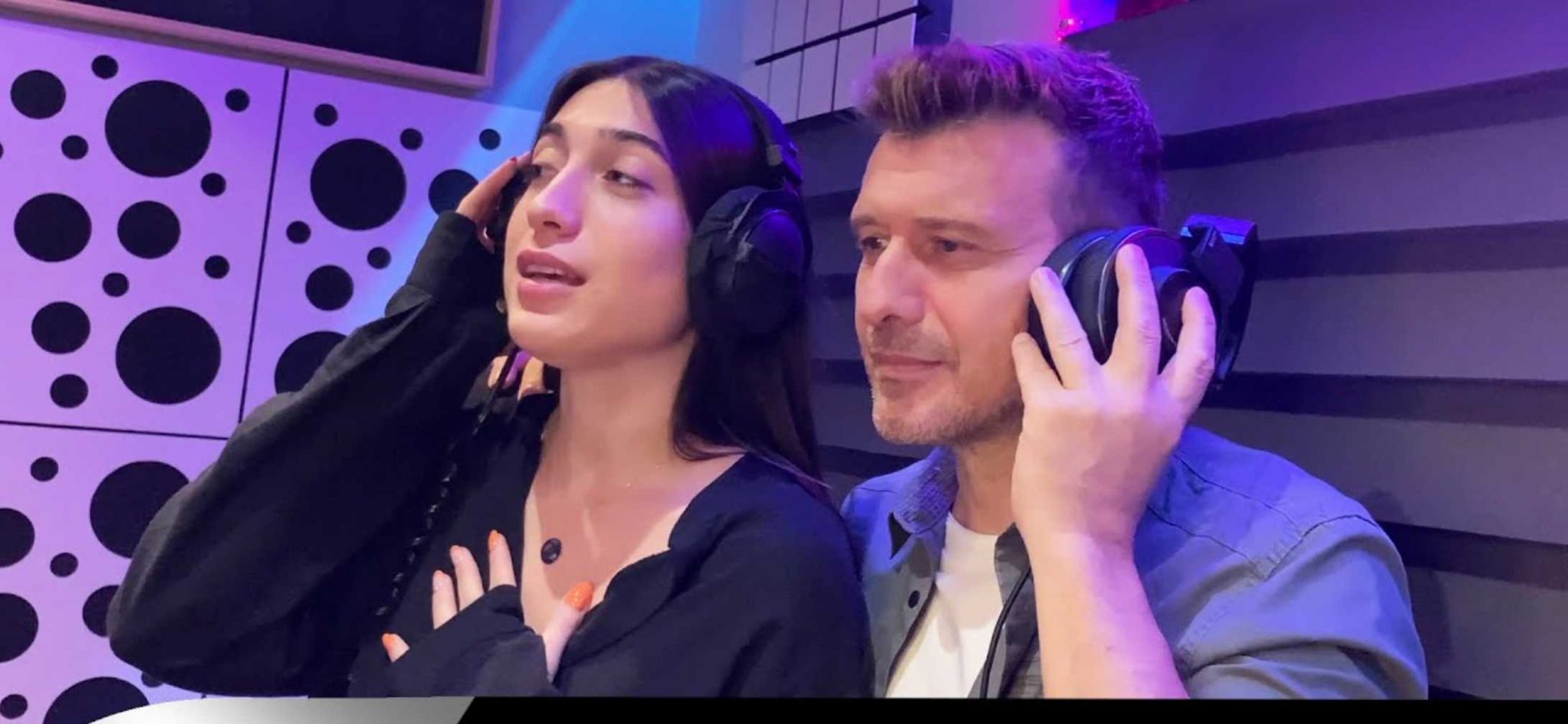 Yiannis Ploutarhos duets with daughter Katerina