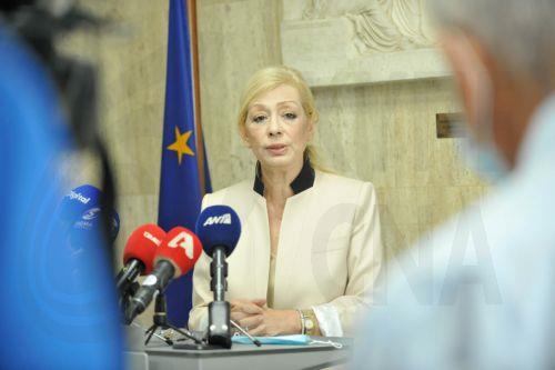 Ministry of Labour bids farewell to Zeta Emilianidou, noting that she was a role model both in politics
