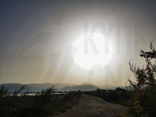 Cyprus Met office issues new yellow warning for extremely high temperatures