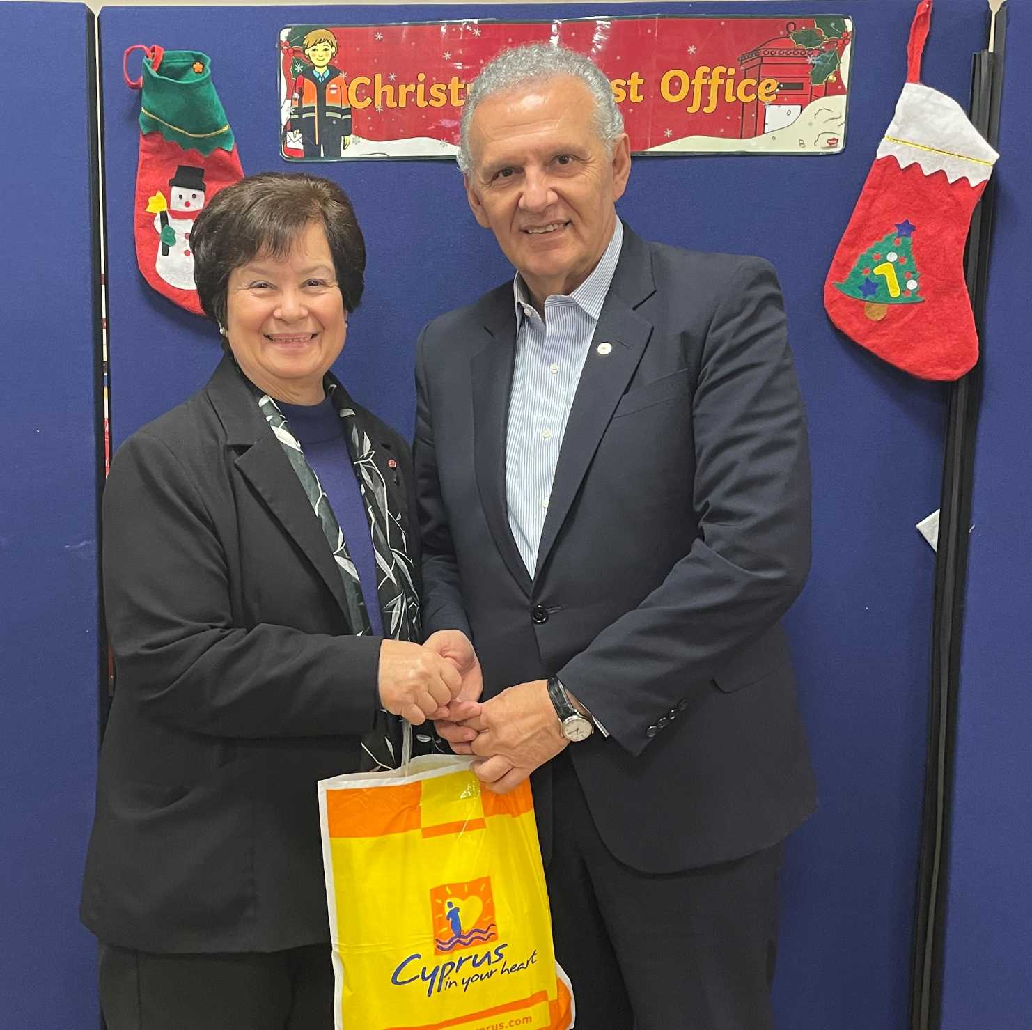 Association of Rizokarpasso presents for enclaved schoolchildren