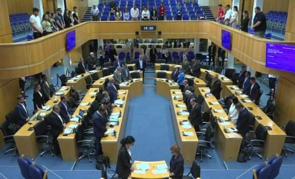 Cyprus: AKEL slams ELAM MPs for walking out of parliament while a minute’s silence was being held for the victims of the shipwreck