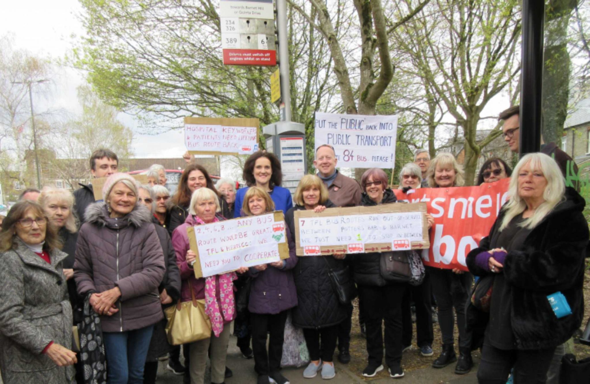 MPs unite to save 84 bus