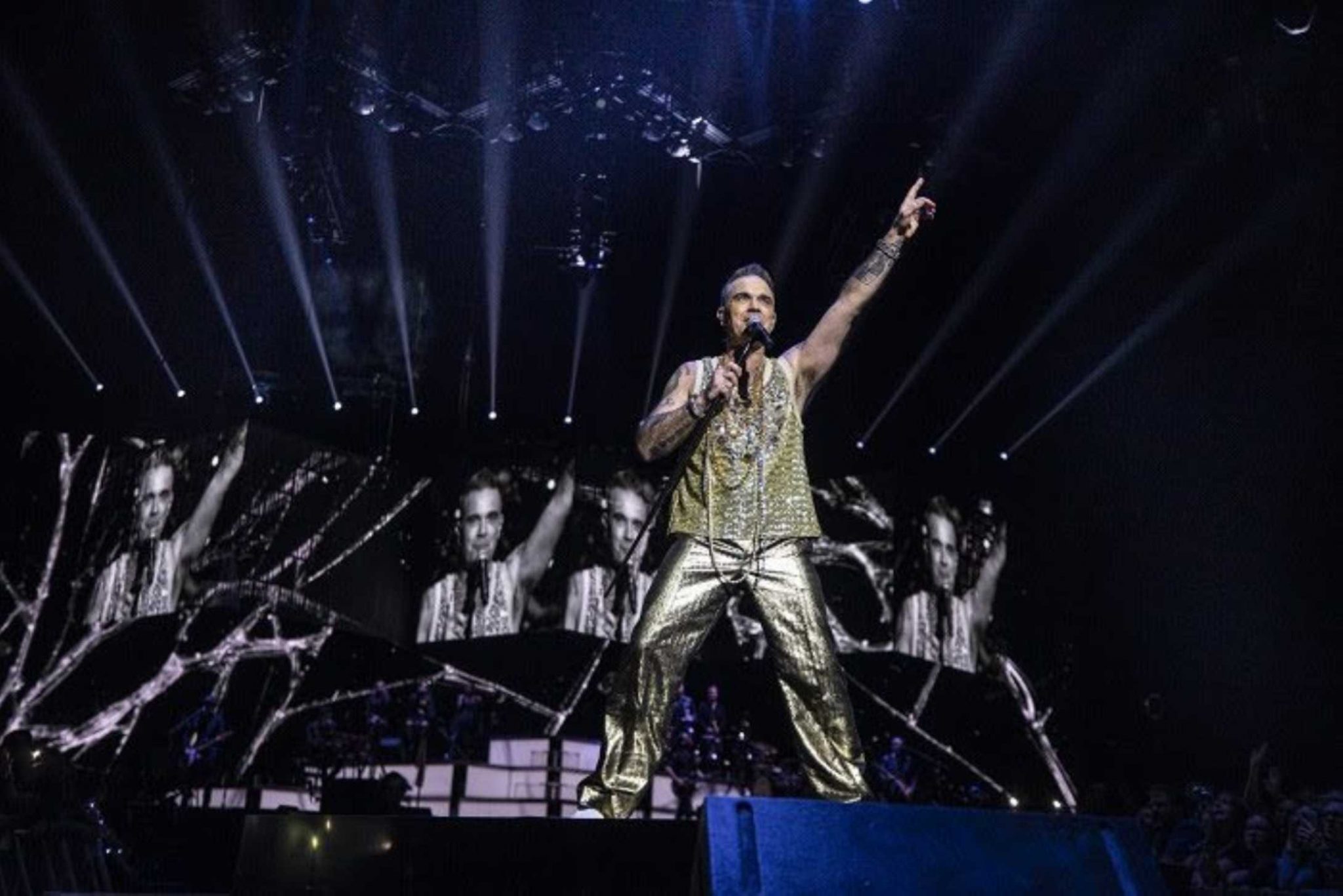 Robbie Williams confirmed as the FIFA Music Ambassador