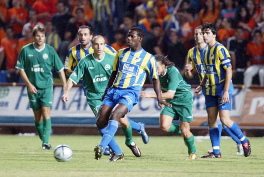 Former Apoel, Sheffield Wednesday and Nottingham Forest midfielder Chris Bart-Williams has died aged 49.