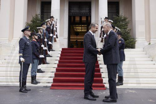 President: Improvement of Greek-Turkish relations to also assist Cyprus’ efforts