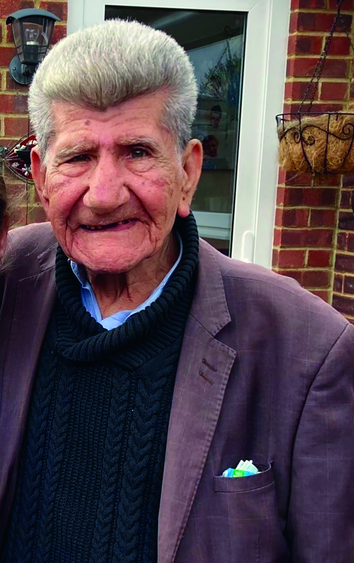 We sadly announce that UK Cypriot Yiannis Piera has passed away