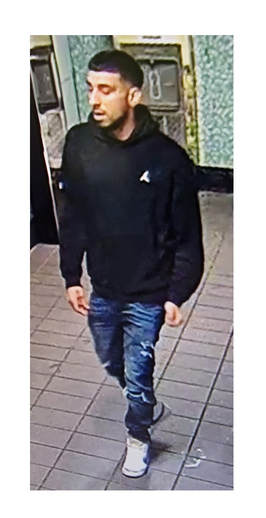 Image released after sexual assault at station – Harlow