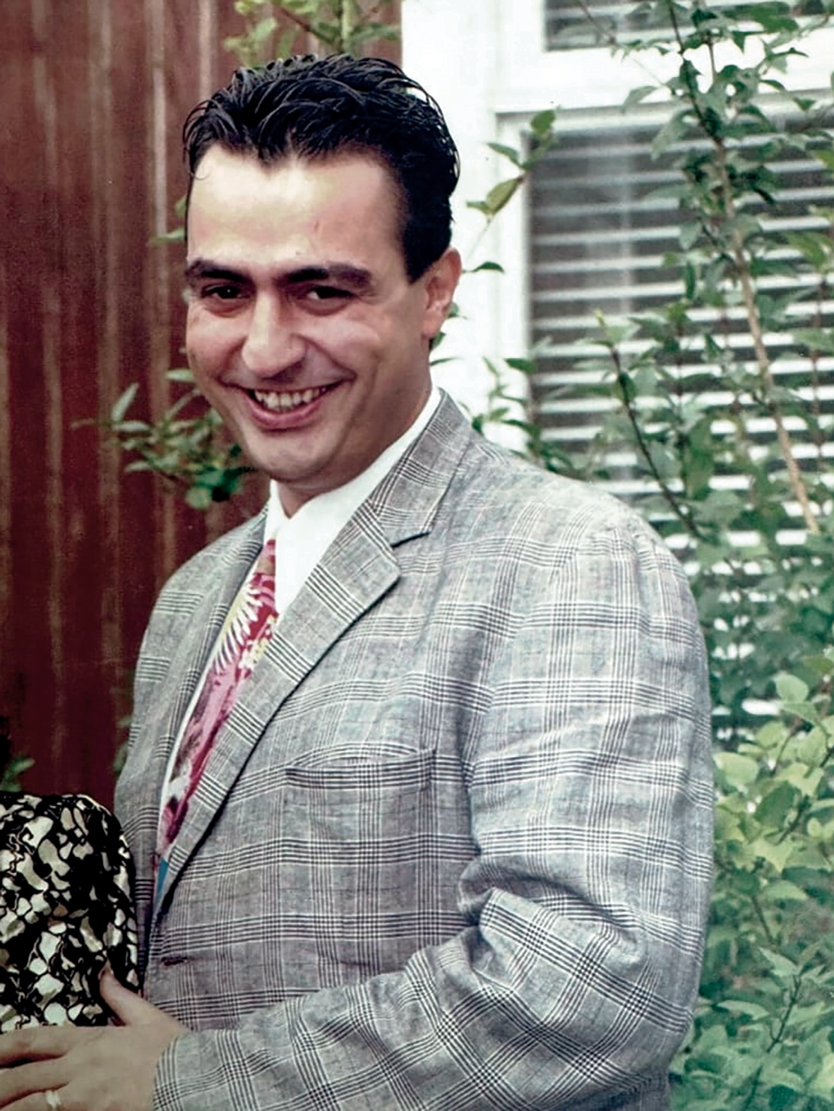 We sadly announce that UK Cypriot Marios Kaphouris has passed away