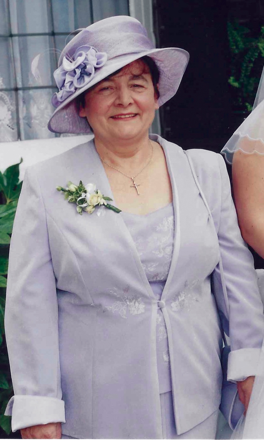 We sadly announce that Athina Swainsbury has passed away