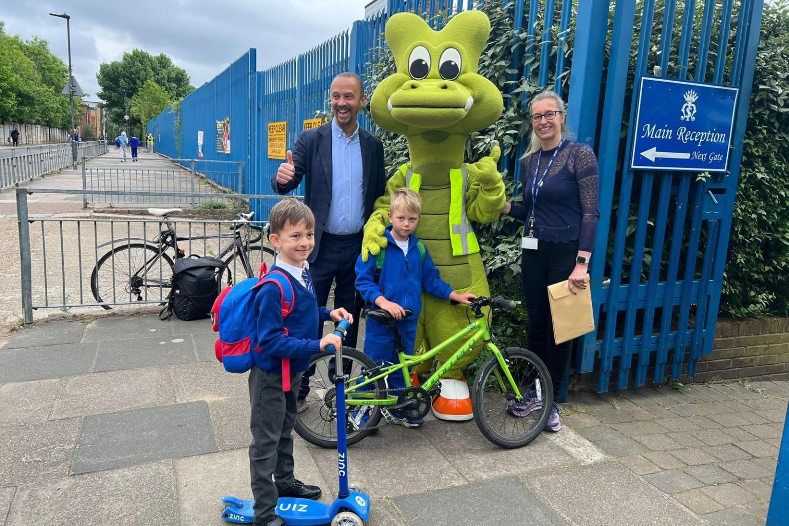 Thousands of children benefit from safer and healthier journeys during Walk to School Week