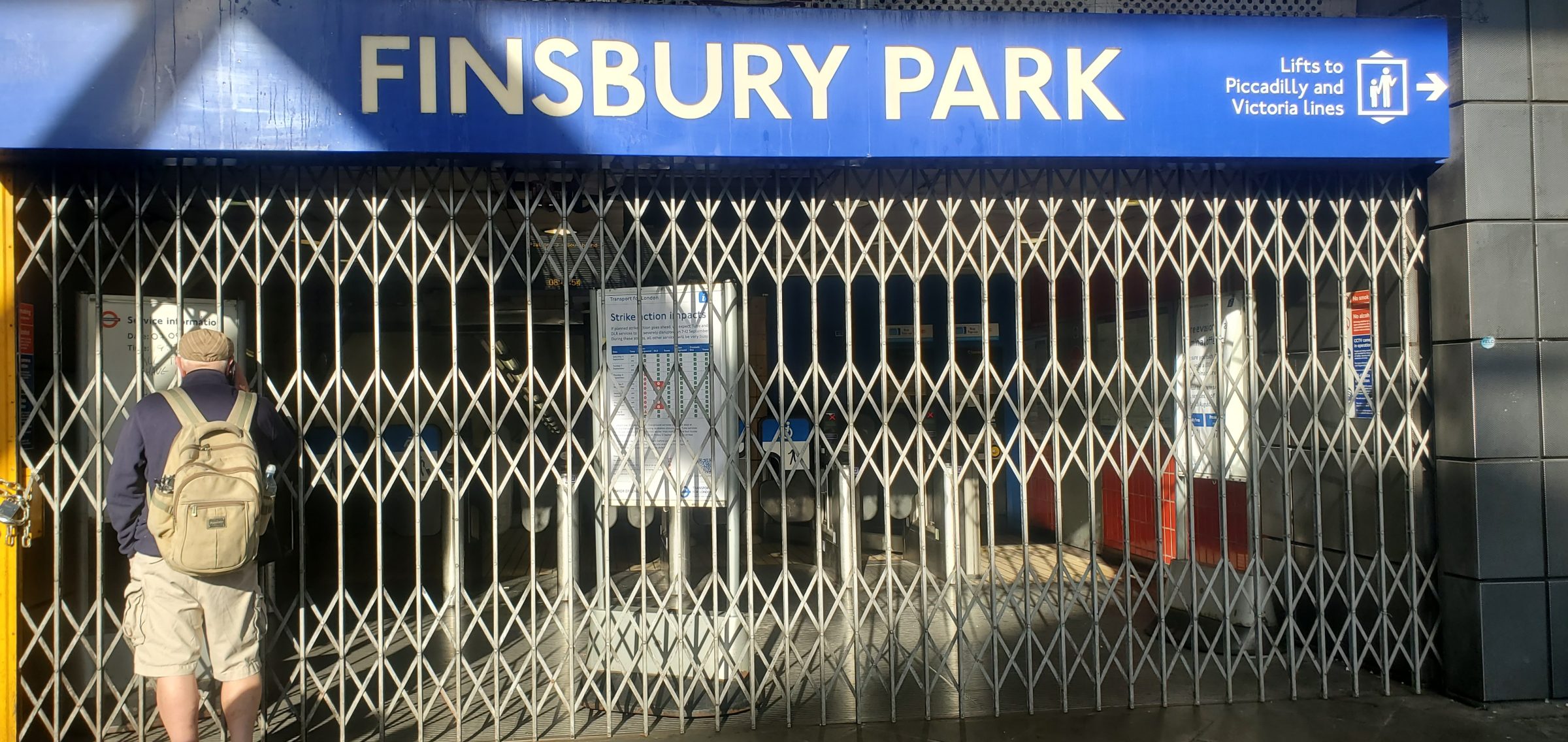 Tube strike continues second day