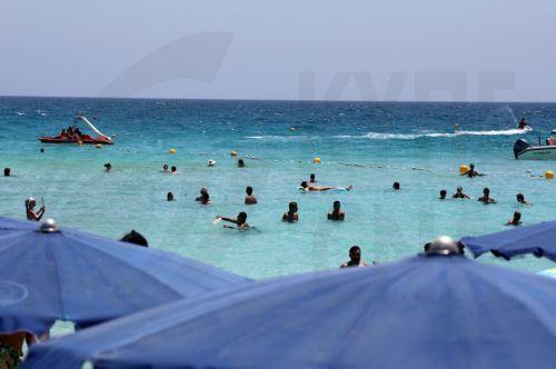 Sunny weather and rising temperatures until Thursday with dust in the atmosphere in Cyprus